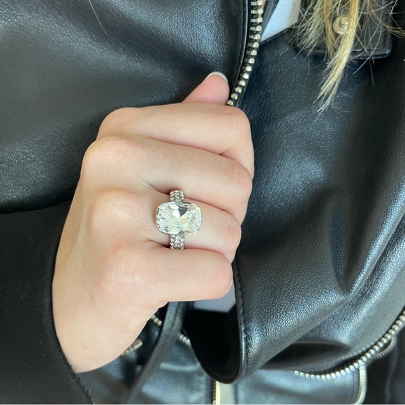 Solitaire ring Lola and Grace for Swarovski size 7 like new - Picture 10 of 17